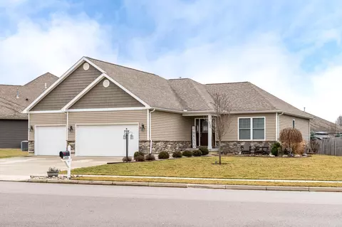 2609 Shady Tree Dr, Troy, OH 45373