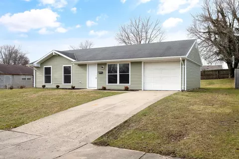 3009 Vineyard St, Springfield, OH 45503 photo 2