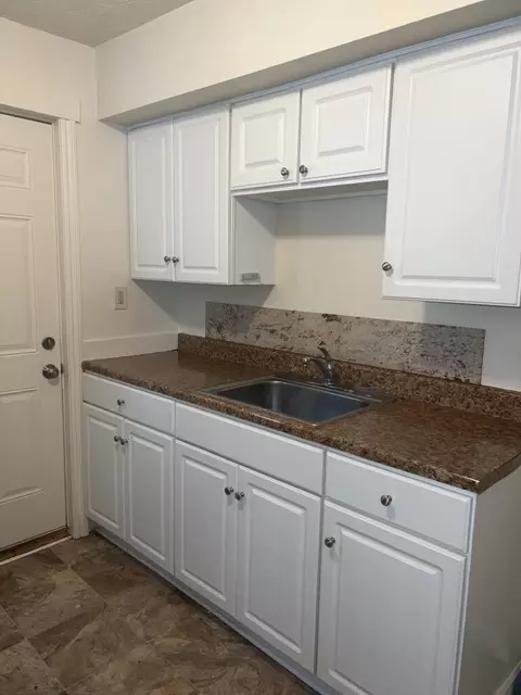 873 E Mccreight Ave, Springfield, OH 45503 photo 5
