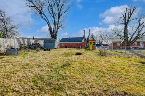 Exterior - 1529 Northgate Rd, Springfield, OH 45504 photo 7 of 13