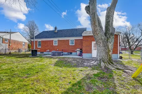 Exterior - 1529 Northgate Rd, Springfield, OH 45504 photo 9 of 13