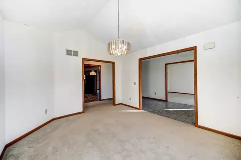 Bedroom - 1065 Spring Falls Ave, Springfield, OH 45502 photo 1 of 6