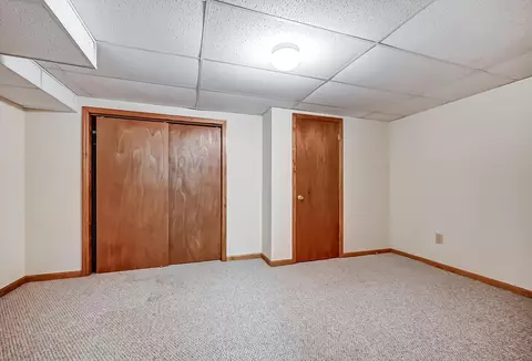 Living - 1065 Spring Falls Ave, Springfield, OH 45502 photo 7 of 7