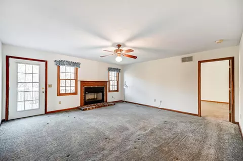 Living - 1065 Spring Falls Ave, Springfield, OH 45502 photo 1 of 7