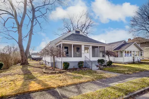 902 Wheeler St, Troy, OH 45373