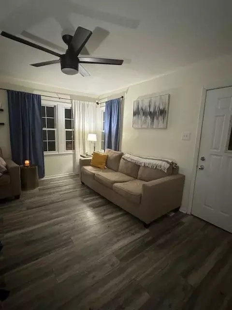 Living - 2234 N Hadley Rd, Springfield, OH 45505 photo 5 of 7