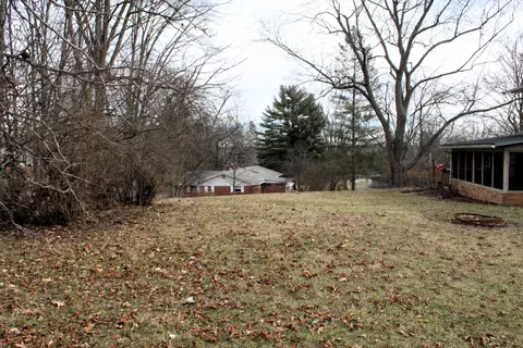 Exterior - 651 White Oak Dr, Springfield, OH 45504 photo 20 of 24