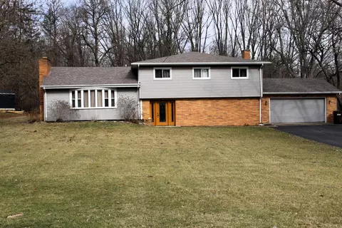 Exterior - 651 White Oak Dr, Springfield, OH 45504 photo 23 of 24