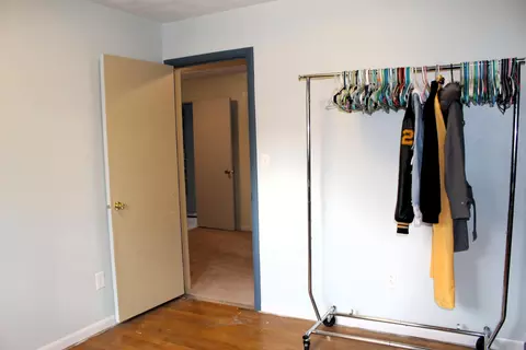 Bedroom - 651 White Oak Dr, Springfield, OH 45504 photo 4 of 10