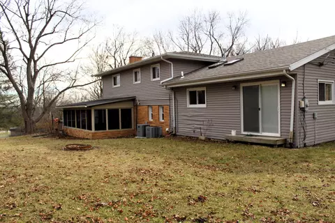 Exterior - 651 White Oak Dr, Springfield, OH 45504 photo 21 of 24
