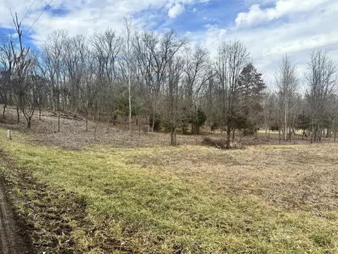 4718 E St Rt 571, Tipp City, OH 45371