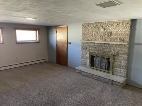 Living - 2452 Thor Dr, Springfield, OH 45503 photo 1 of 1