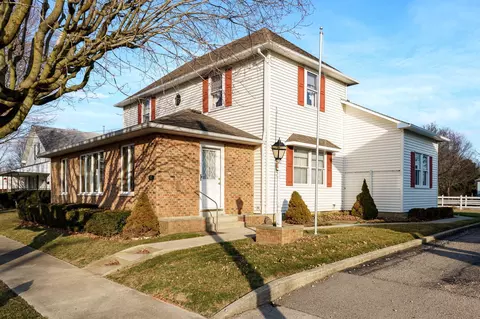 107 W 1st St, Christiansburg, OH 45389