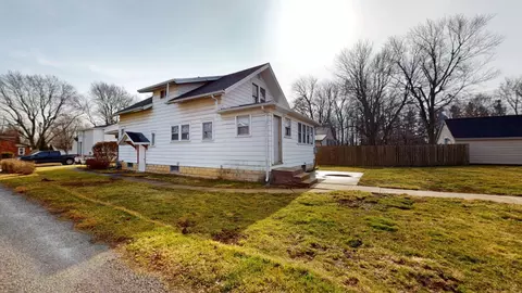 Exterior - 923 Spruce Ave, Sidney, OH 45365 photo 6 of 8