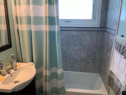 Bath - 702 Willow St, Celina, OH 45822 photo 2 of 4