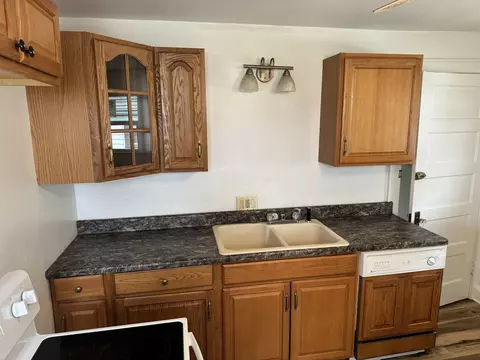 Kitchen - 2206 Woodside Ave, Springfield, OH 45503 photo 2 of 4