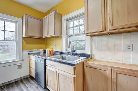 Kitchen - 705 E Madison Ave, Springfield, OH 45503 photo 3 of 3