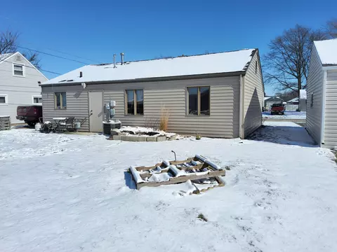 Exterior - 1119 Grand Ave, Celina, OH 45822 photo 9 of 10