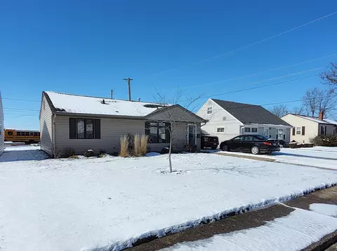 Exterior - 1119 Grand Ave, Celina, OH 45822 photo 3 of 10