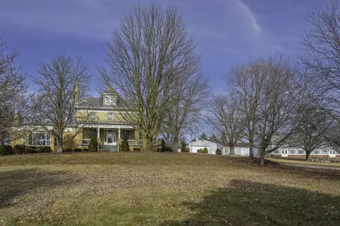 17595 S R 33, Wapakoneta, OH 45895