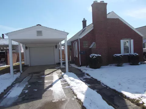 Exterior - 445 E North St, Coldwater, OH 45828 photo 2 of 3