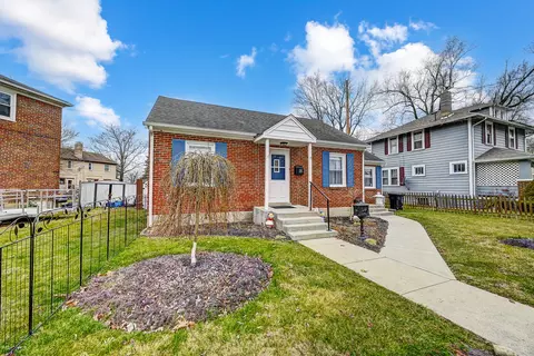 Exterior - 1265 E Cedarview Dr, Springfield, OH 45503 photo 3 of 12