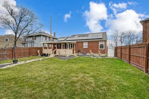 Exterior - 1265 E Cedarview Dr, Springfield, OH 45503 photo 6 of 12