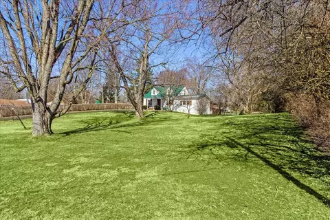 Exterior - 5126 Kerns Rd, Springfield, OH 45502 photo 4 of 11