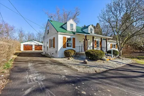 5126 Kerns Rd, Springfield, OH 45502