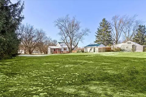 Exterior - 5126 Kerns Rd, Springfield, OH 45502 photo 10 of 11