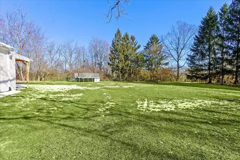 Exterior - 5126 Kerns Rd, Springfield, OH 45502 photo 9 of 11