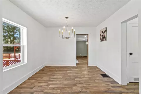 Dining - 5126 Kerns Rd, Springfield, OH 45502 photo 1 of 2