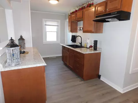 Kitchen - 2111 Hoppes Ave, Springfield, OH 45503 photo 1 of 1