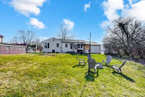 Exterior - 1913 Westgate Rd, Springfield, OH 45504 photo 7 of 11