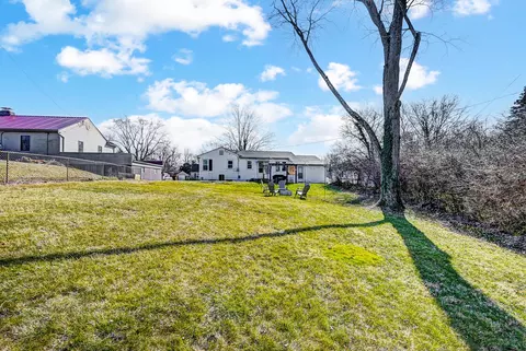 Exterior - 1913 Westgate Rd, Springfield, OH 45504 photo 6 of 11