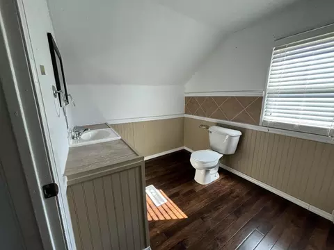Bath - 316 E Plum St, Coldwater, OH 45828 photo 4 of 4