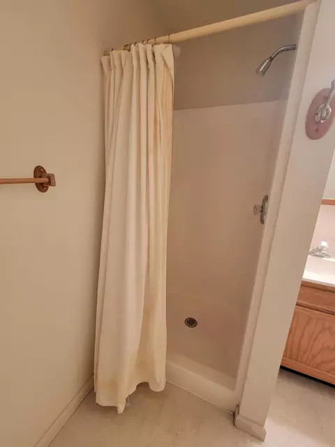 Bath - 4525 Selma Pike, Springfield, OH 45502 photo 3 of 4