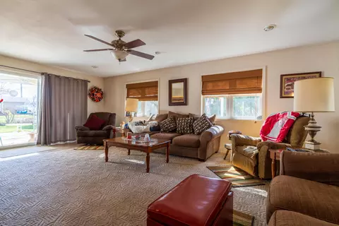 Living - 217 Edgewood St, Sidney, OH 45365 photo 6 of 7