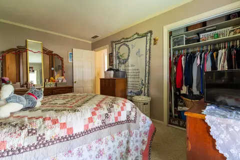 Bedroom - 217 Edgewood St, Sidney, OH 45365 photo 3 of 5