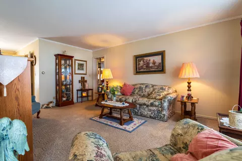 Living - 217 Edgewood St, Sidney, OH 45365 photo 1 of 7