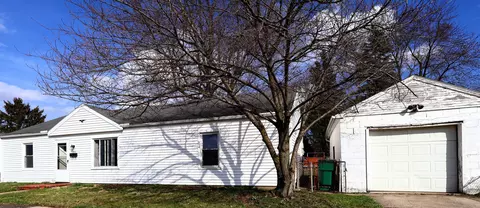 Exterior - 1506 Beacon St, Springfield, OH 45505 photo 3 of 6