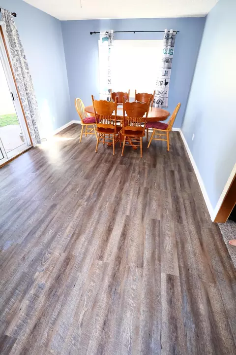 Dining - 1506 Beacon St, Springfield, OH 45505 photo 2 of 3