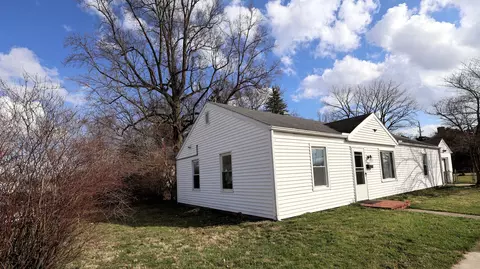 Exterior - 1506 Beacon St, Springfield, OH 45505 photo 5 of 6