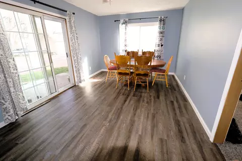 Dining - 1506 Beacon St, Springfield, OH 45505 photo 1 of 3