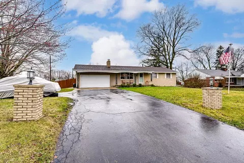 Exterior - 1615 Ridgeway Dr, Springfield, OH 45506 photo 2 of 15