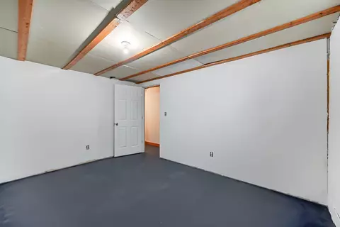 Bedroom - 1615 Ridgeway Dr, Springfield, OH 45506 photo 9 of 9