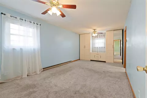 Bedroom - 3914 Maryknoll Dr, Kettering, OH 45429 photo 2 of 3