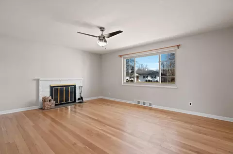 Living - 3914 Maryknoll Dr, Kettering, OH 45429 photo 2 of 3