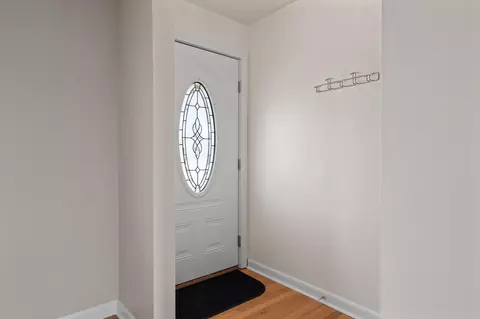 Entry Way - 3914 Maryknoll Dr, Kettering, OH 45429 photo 1 of 3