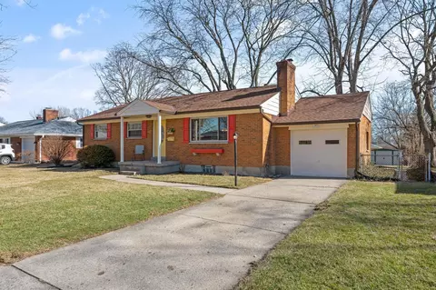 Exterior - 3914 Maryknoll Dr, Kettering, OH 45429 photo 2 of 13